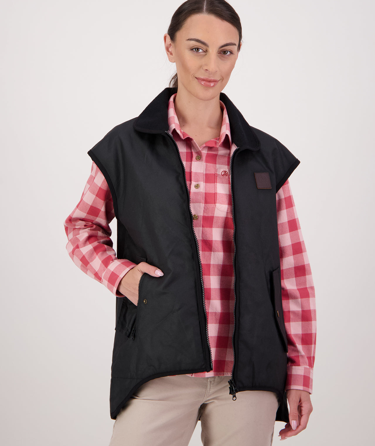 Buy Women's Foxton Oilskin Vest (Black/Pink Salt) - Swanndri